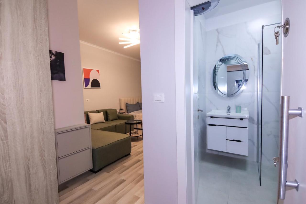 Nazari Apartment 2 Tiranë Ngoại thất bức ảnh